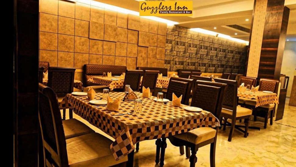 Ashlesh Hotel Manipal Exterior foto