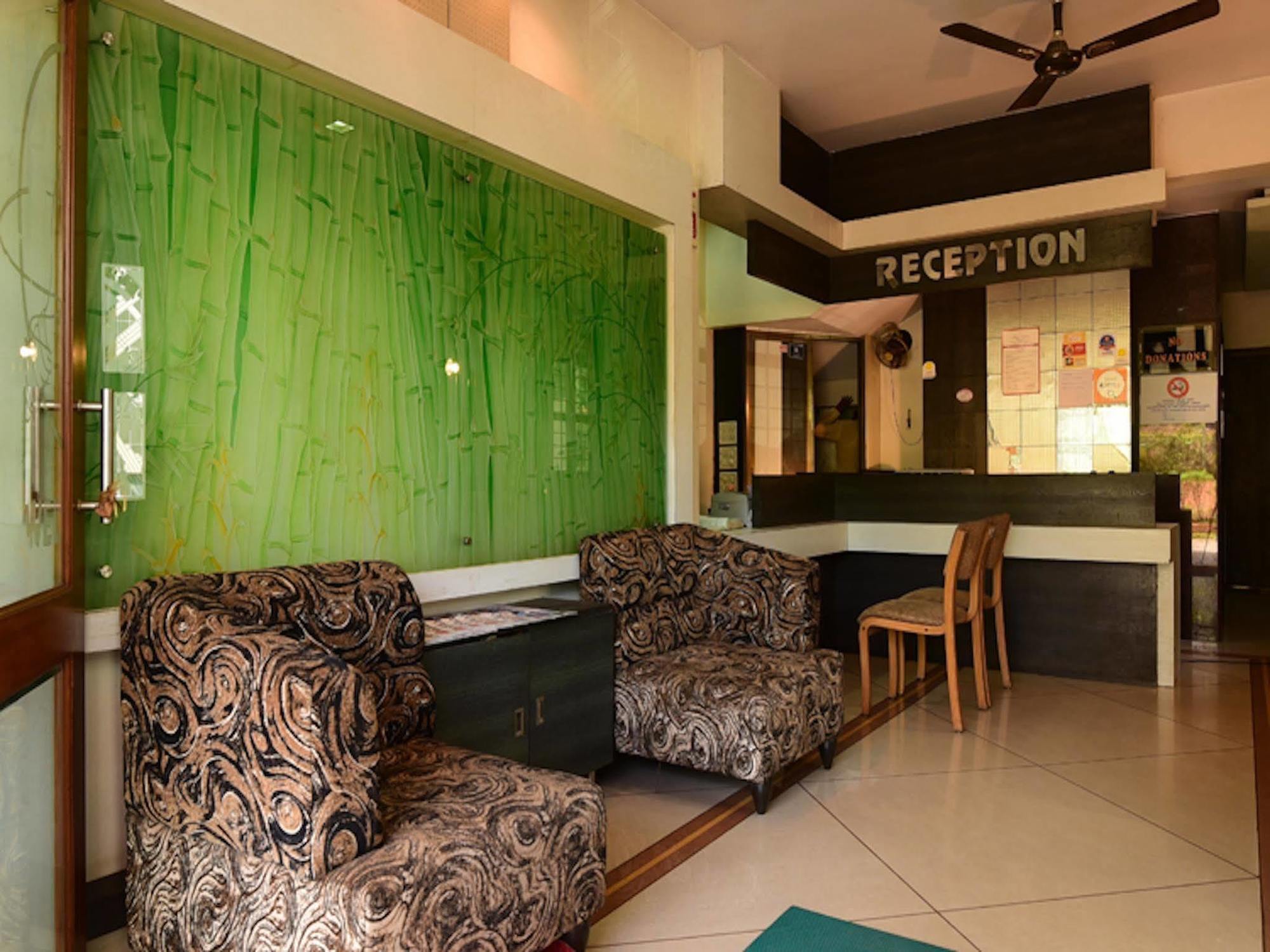 Ashlesh Hotel Manipal Exterior foto