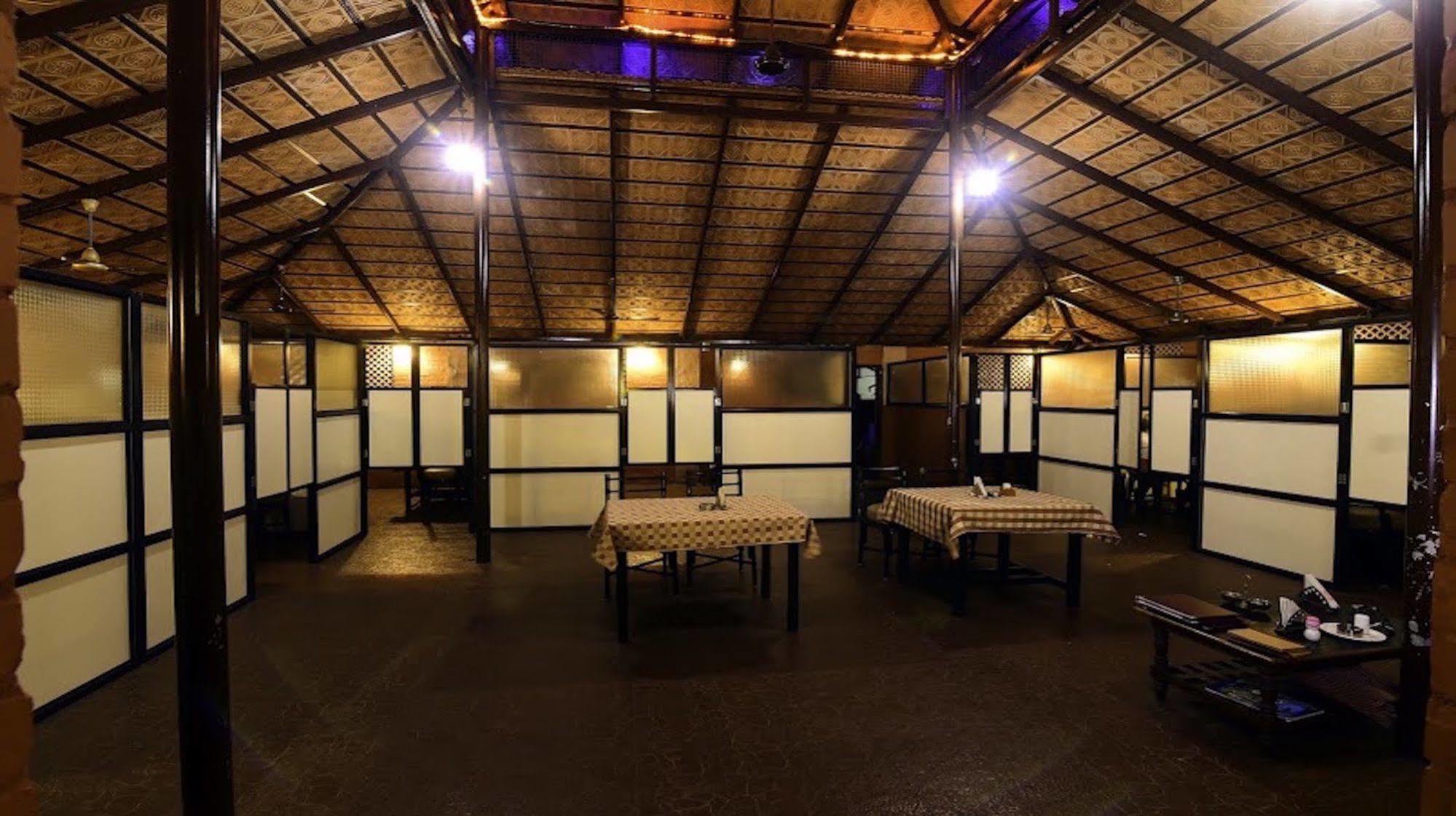 Ashlesh Hotel Manipal Exterior foto